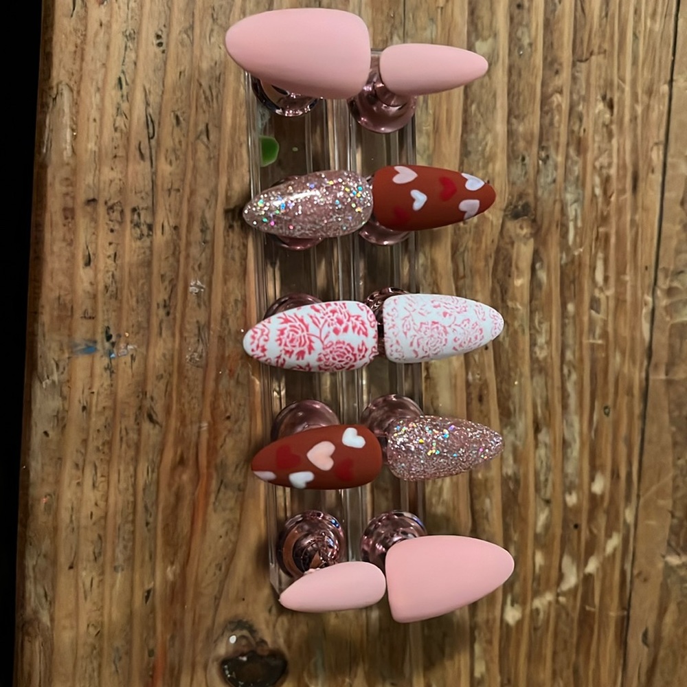 Custom made gel press-on nails. Pink Valentines nails.